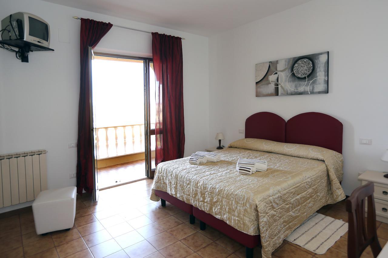 Ostra... Che Bello Bed and Breakfast Exterior foto